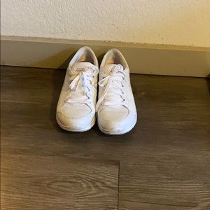 Slip resistant Skechers  size 6